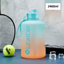 Botella deportiva 2 L con pajita y diseño degradado”
